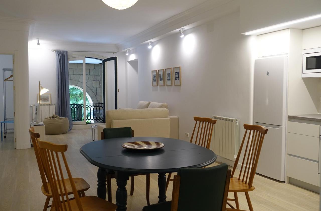 Arch. Apartment Сан Себастиан Екстериор снимка