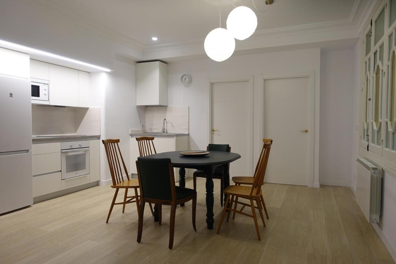 Arch. Apartment Сан Себастиан Екстериор снимка